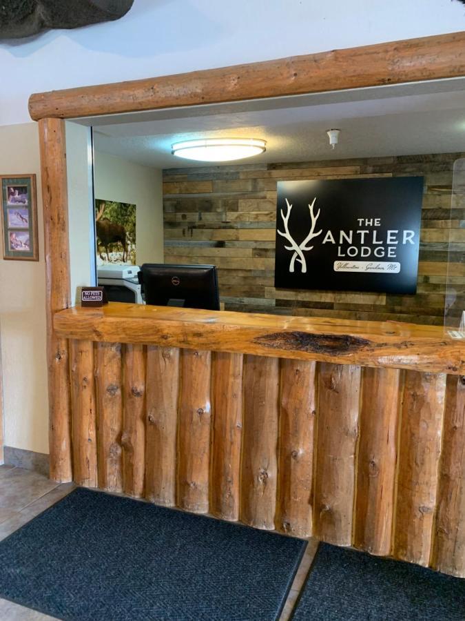 The Antler Lodge - Gardiner Εξωτερικό φωτογραφία